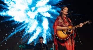 Entre canciones sobre amor propio, sueños y superación, Carla Merchant llevó a la Sala Pepsi Black