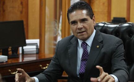 PRI monta un teatro para denostar: Silvano Aureoles