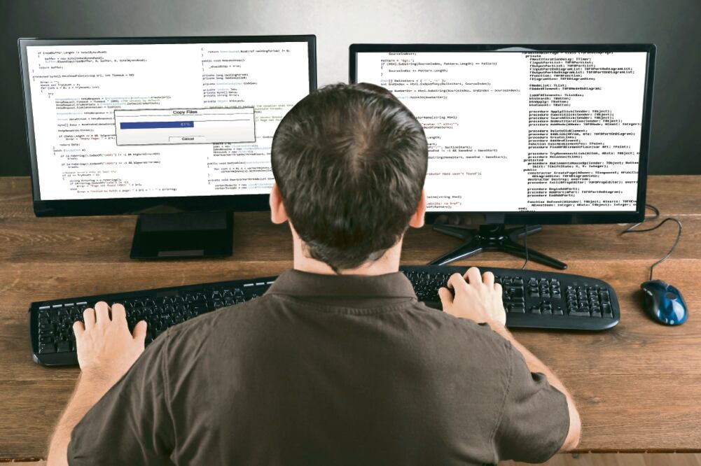 El especialista recomendó a los usuarios atender las recomendaciones para evitar operaciones vulnerables (ARCHIVO EL UNIVERSAL)