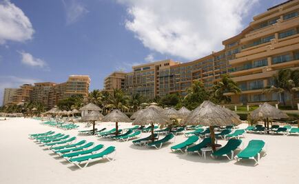 Coronavirus keeps Spring Break from blooming as Mexico’s tourism industry declines