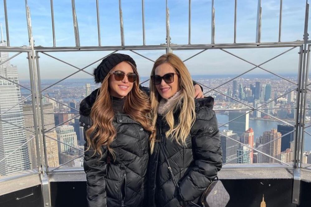 Yanet García compartió el festejo de su mamá en Instagram. Foto: Instagram @iamyanetgarcia