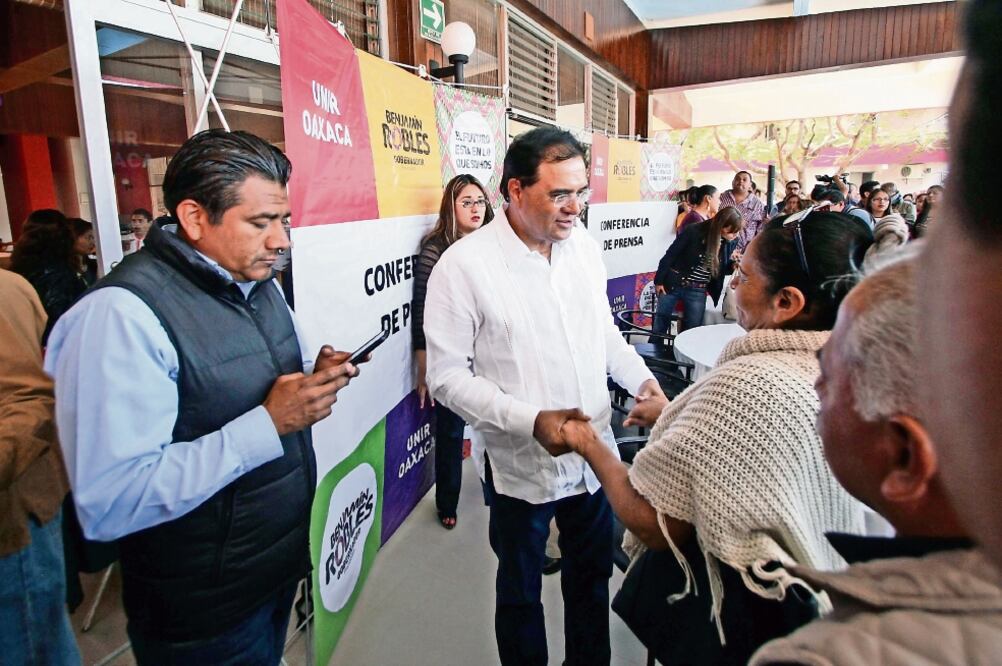 Benjamín Robles señaló, a través de sus cuentas de Twitter y Facebook, que “para cambiar Oaxaca hay que tener los pantalones bien puestos (ARCHIVO EL UNIVERSAL)