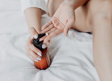 Esto pasa si agregas vinagre a tu crema facial