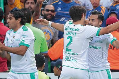 Santos amarra Fiesta al vencer al campeón