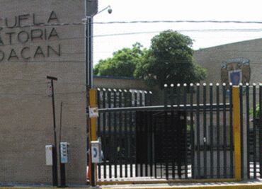 Encapuchados ingresan a Prepa 6; exigen seguimiento a denuncias de acoso