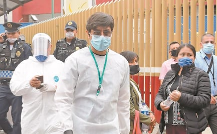 Ssa pide a estudiantes regresar en mayo a hospitales