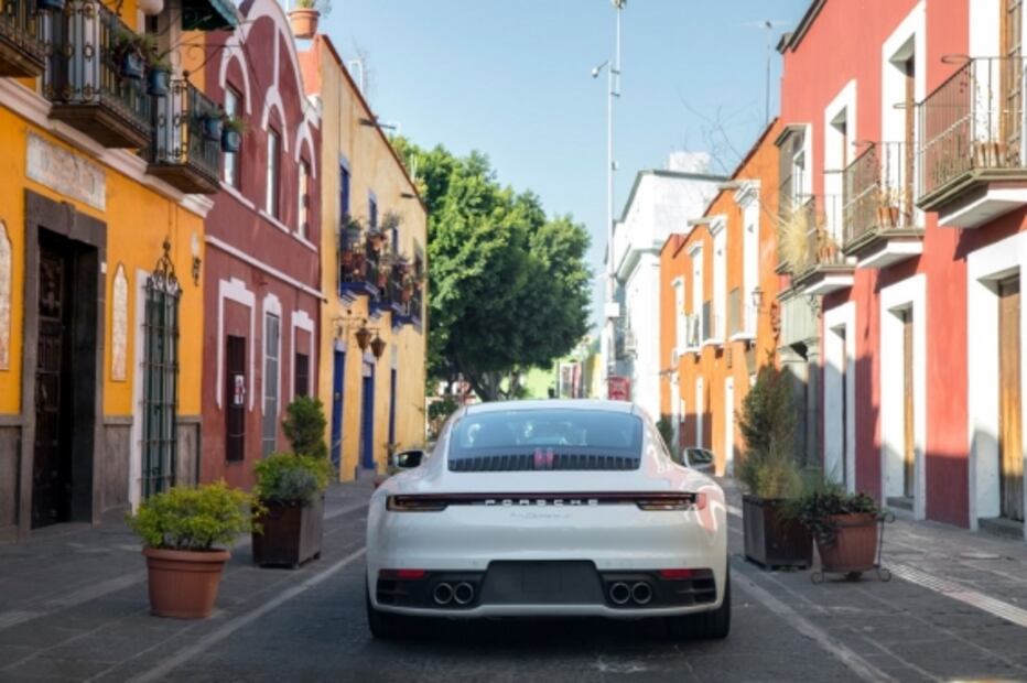 Porsche presenta la nueva generación del 911 en México