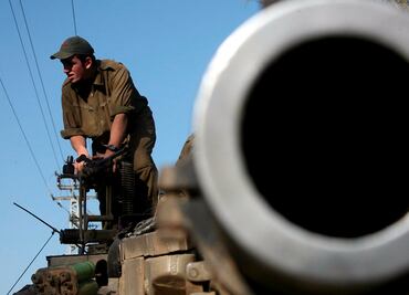 Turquía continuará bombardeando norte de Siria