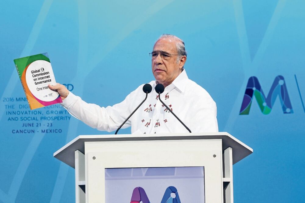 José Ángel Gurría, secretario general de la OCDE, durante una reunión ministerial del organismo en junio pasado en Cancún, México (ARCHIVO EL UNIVERSAL)