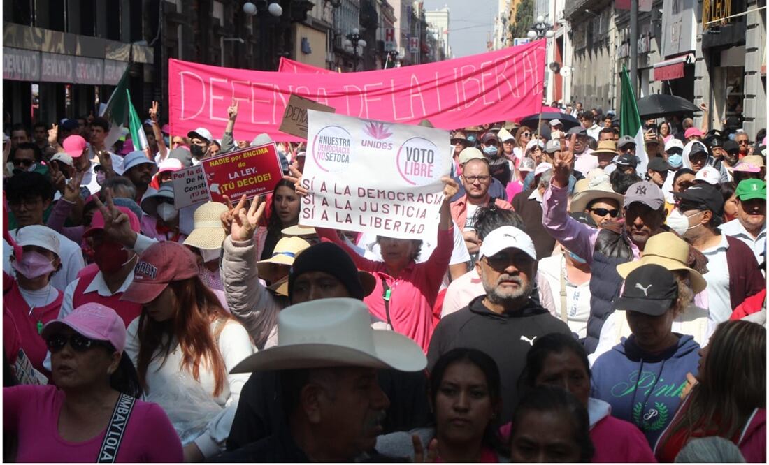 Marcha por la Democracia en Puebla. Foto: Omar Contreras/ EL UNIVERSAL