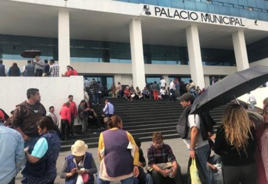 Pagan en efectivo a más de 5 mil trabajadores municipales en Naucalpan