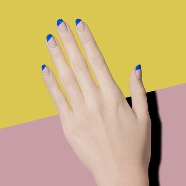 El mejor truco para hacer ver tus uñas más largas