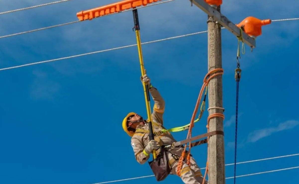 ⚠️Calor amenaza a la industria

En Yucatán advierten pérdidas por apagones en plena temporada de altas temperaturas, de acuerdo con el presidente de INDEX, Ángel López Rodríguez.