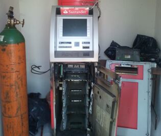 Con soplete, roban cajero automático en Edomex