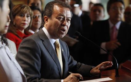 Suspenden ocho viajes internacionales de diputados