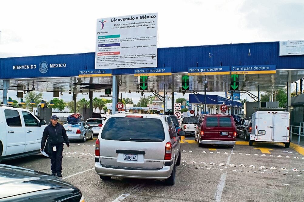 La CNDH instaló módulos de orientación y ayuda los cruces fronterizos, centrales camioneras, aeropuertos, aduanas y garitas (ARCHIVO EL UNIVERSAL)