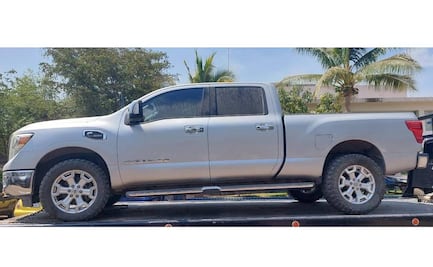 Recuperan en Sinaloa autos de lujo con reporte de robo en Estados Unidos