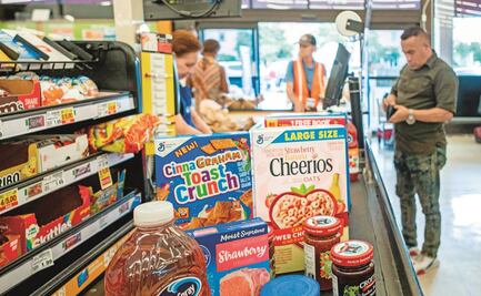 Pese a inflación, consumo cerrará este año al alza