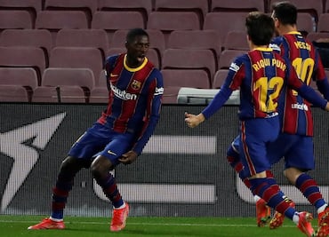 Barcelona rescata el triunfo y se acerca al liderato de LaLiga