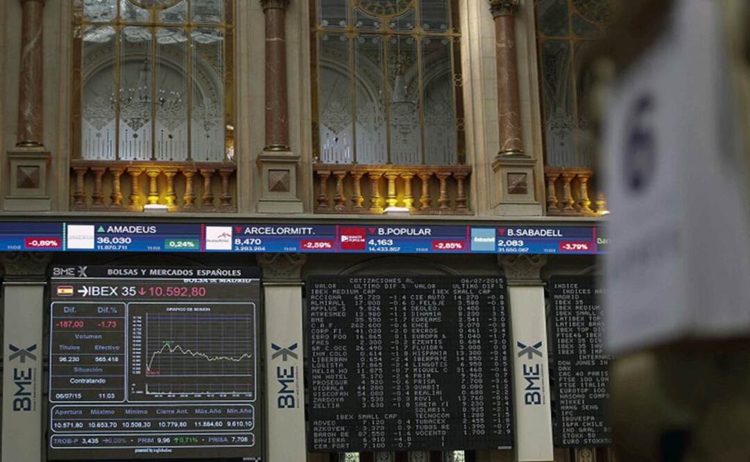 En el mercado de divisas, el Banco Central Europeo (BCE) fijó este lunes la cotización oficial del euro frente al dólar en 1.1008. Foto: EFE