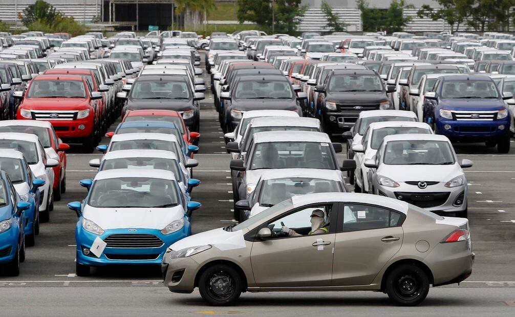 Los ciberdelincuentes suelen utilizar las redes sociales para estafar en la compra y venta de autos. Foto: Archivo / EL UNIVERSAL