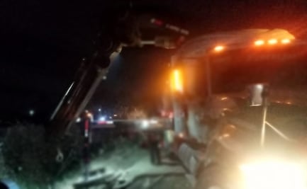 Cumple 9 horas cerrada la México-Querétaro tras accidente en kilómetro 95