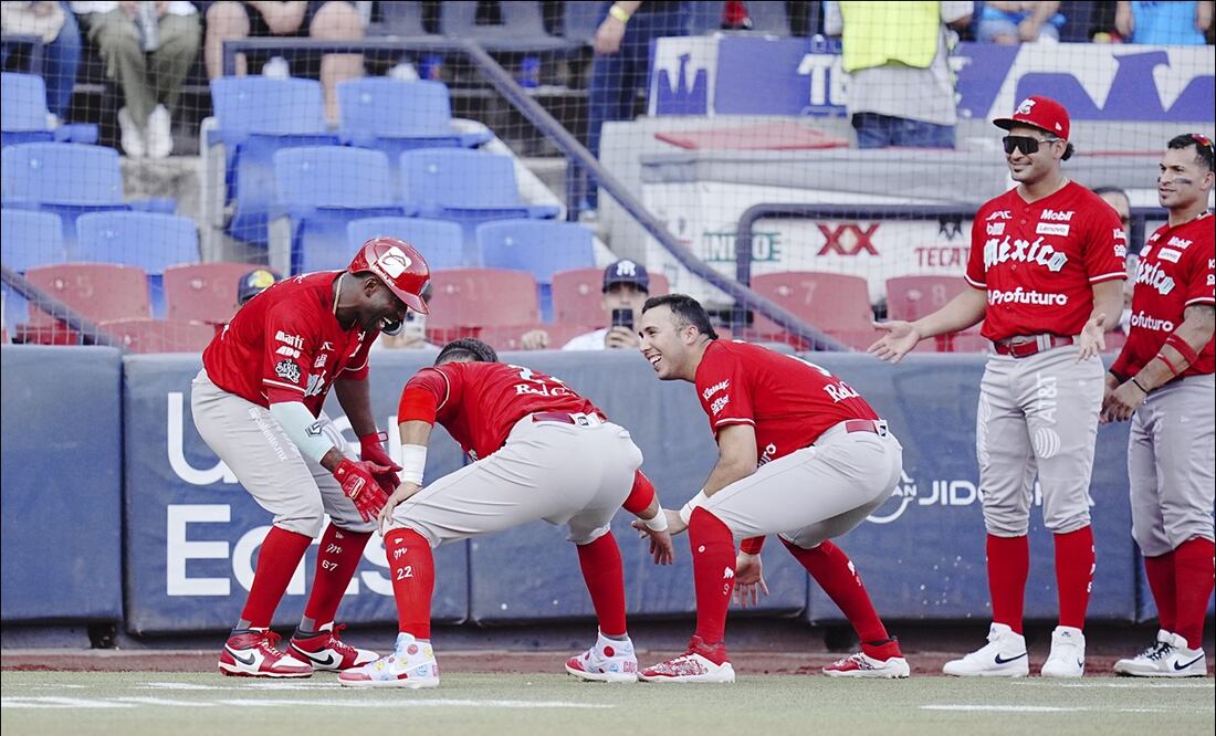 José Pirela festeja su cuadrangular / Foto: Imago7