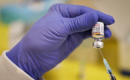 Vacuna antiCovid de Pfizer protege hasta 70% contra hospitalización por ómicron: estudio