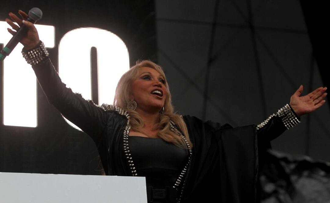 Laura León realizará gira con Dj Silverio