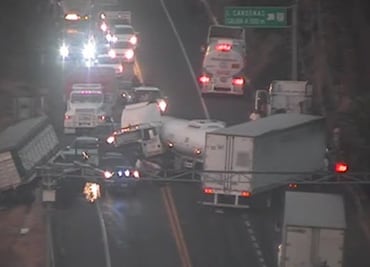 Accidente en autopista Siglo XXI deja 2 lesionados