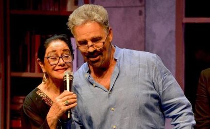 Angélica Aragón y Ari Telch viven emotivo reencuentro; abrazo y beso a 28 años de “Mirada de mujer”