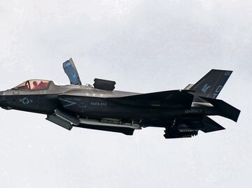 Trump autoriza venta a Arabia Saudita de cazas F-35