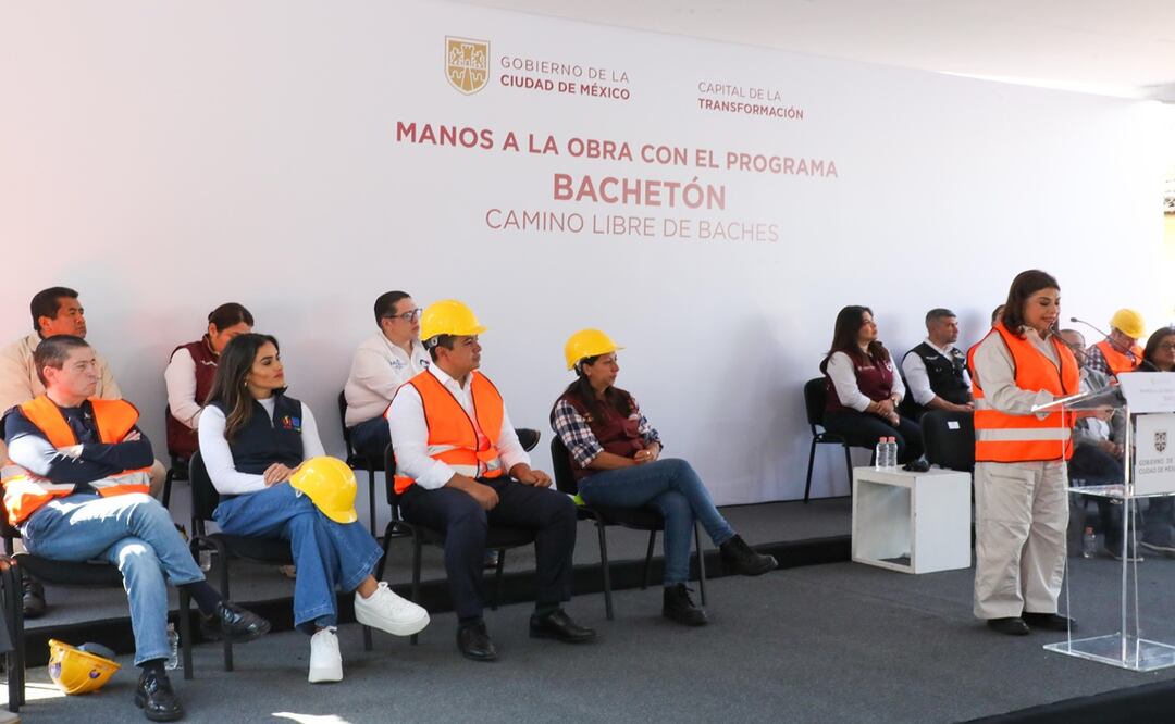 Alcaldía Cuauhtémoc promete atender 5 mil baches con el programa “Bachetón”. Foto: Jorge Alejandro Medellín