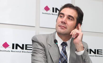 Lorenzo Córdova niega salir del país previo a marcha por defensa del INE