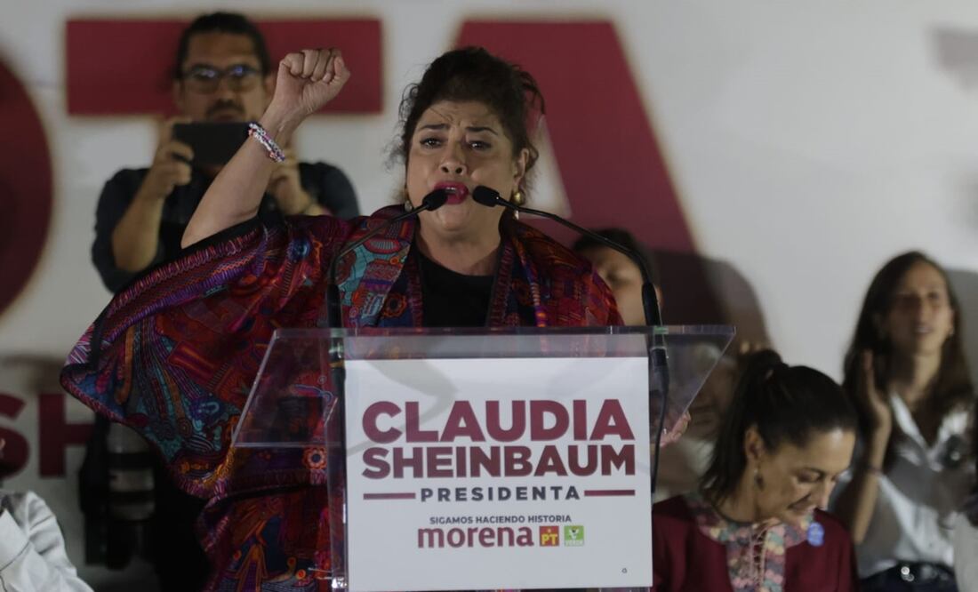 Desde la explanada de la alcaldía Benito Juárez, Clara Brugada, envió un mensaje a su contrincante Taboada. Foto: Carlos Mejia - EL UNIVERSAL