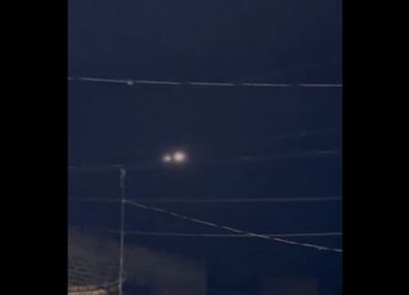 ¡Qué es eso! ¿Ovni o satélite? Graban extraños objetos y luces en cielo de Jalisco