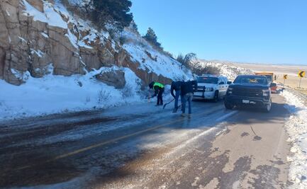 Tras retiro de nieve, abren circulación en tramo carretero entre Sonora y Chihuahua