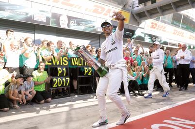 Hamilton rebasa a Vettel