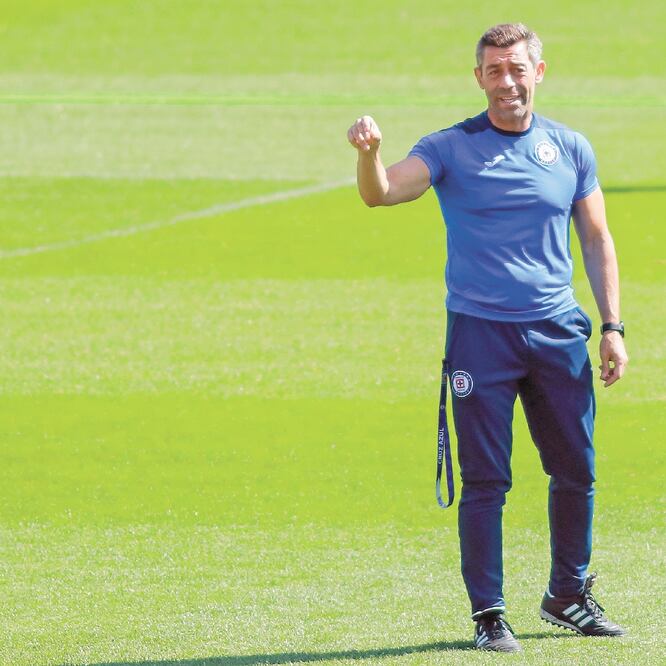 El técnico lusitano sólo le desea lo mejor al atacante ecuatoriano. MARCOS DOMÍNGUEZ. IMAGO7