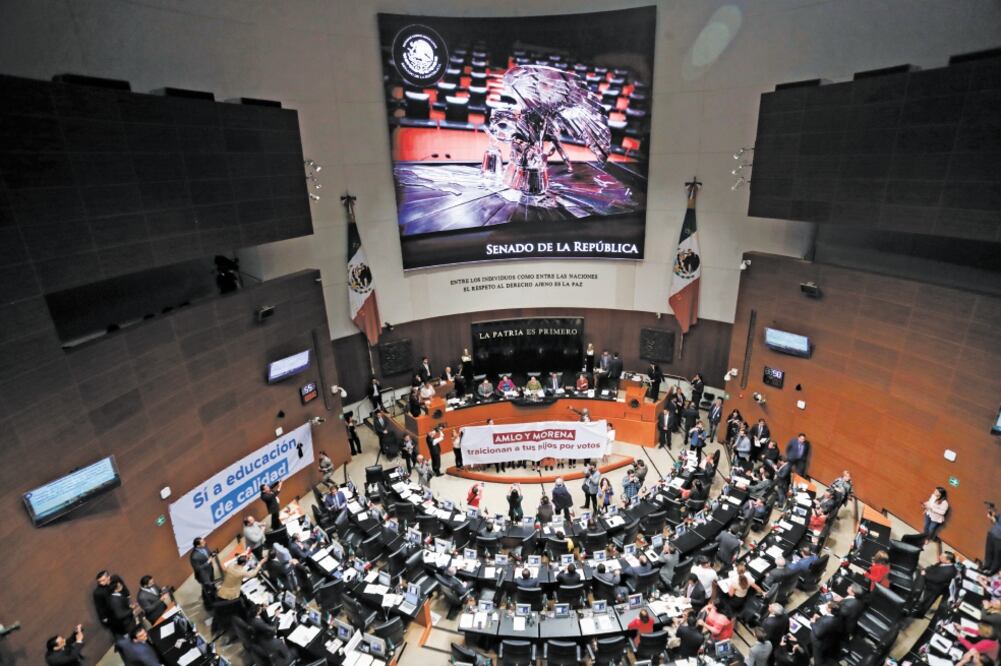 La revocación de mandato será discutida por el Senado con los cambios que la oposición pidió que se integraran al dictamen. Foto/ARCHIVO EL UNIVERSAL