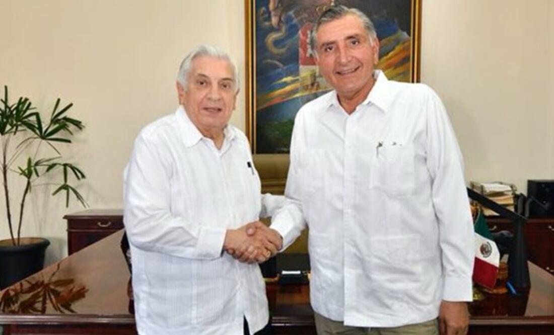 Núñez Jiménez refrendó su compromiso y responsabilidad de garantizar condiciones que permitan que la vida institucional de Tabasco continúe con toda normalidad. Foto: Gobierno de Tabasco