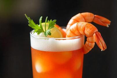 Receta: Cómo hacer micheladas con camarón