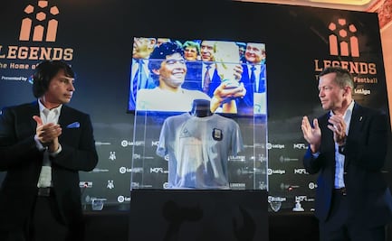 Lothar Matthäus dona a museo de futbol jersey que utilizó Maradona en la final de México 86