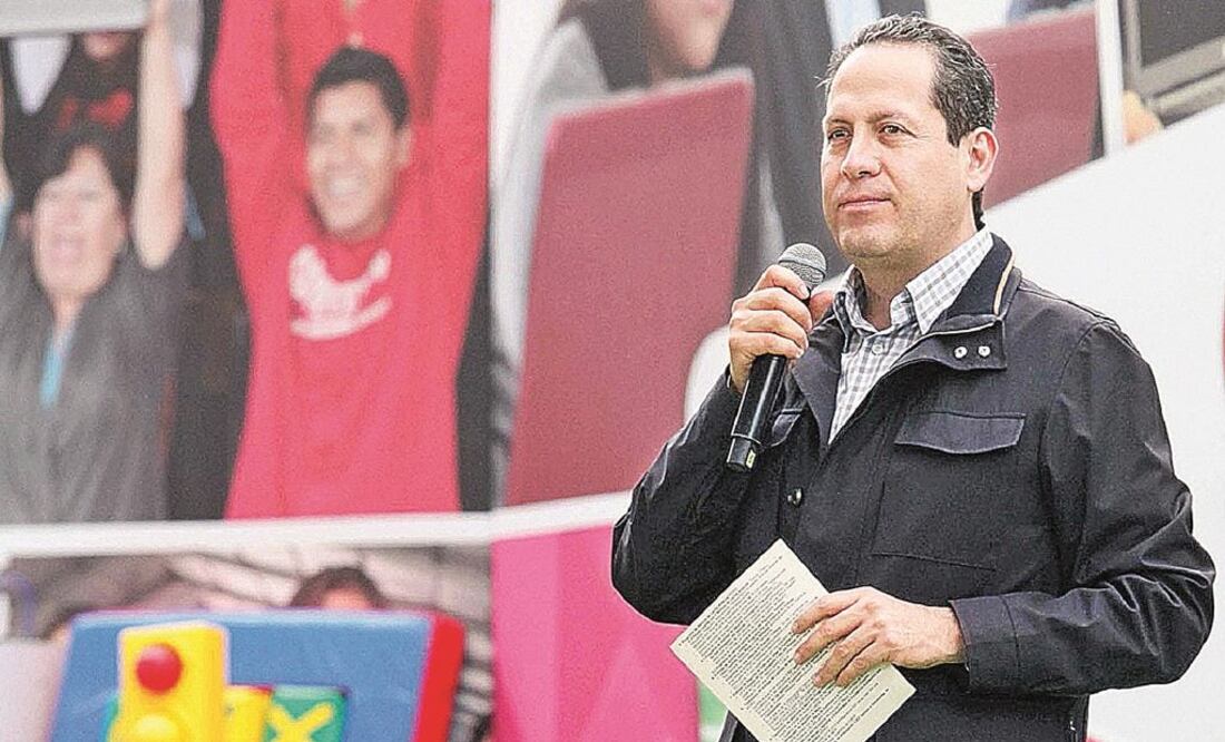 Entrega Edomex apoyos a damnificados por explosión en Tultepec