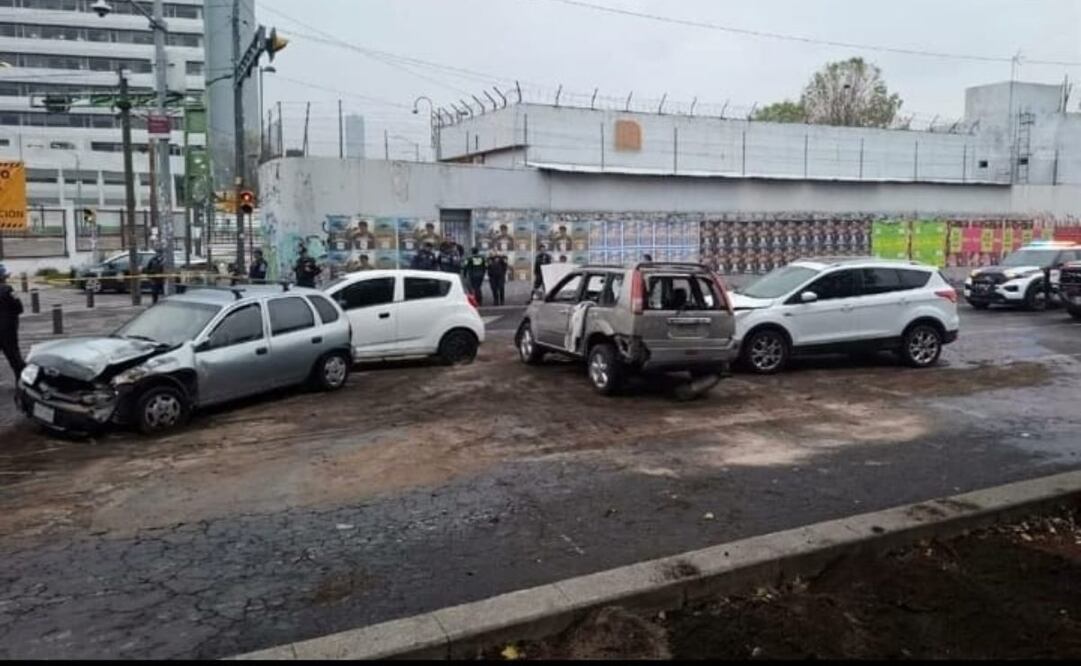 Choque en Eje 1 Norte deja seis personas heridas.
Foto: Especial.