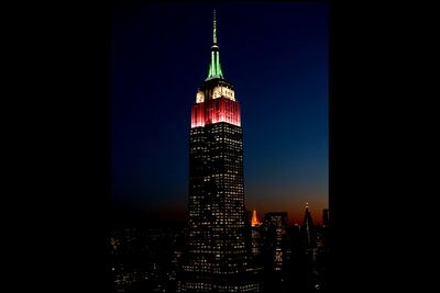 El Empire State se ilumina de verde, blanco y rojo