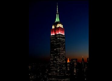 El Empire State se ilumina de verde, blanco y rojo