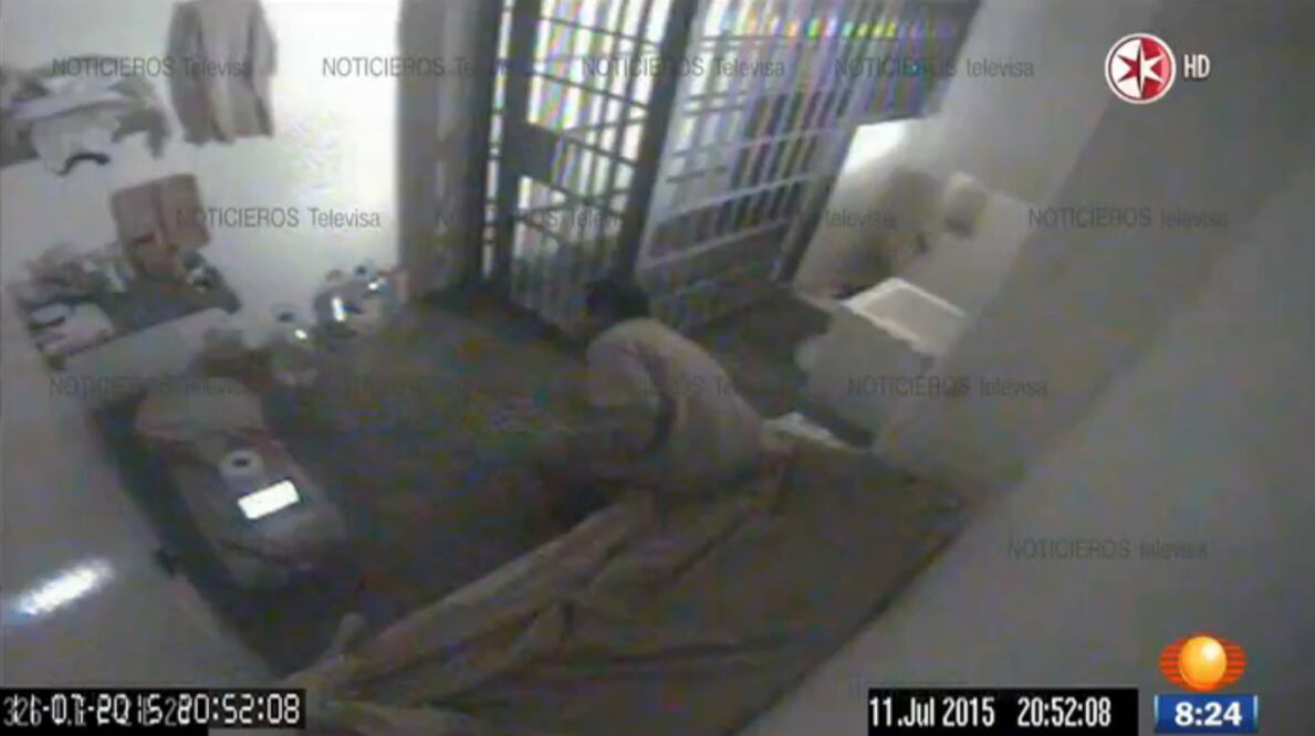 En el primer video que se dio a conocer el 14 de julio no hay audio del día en que Guzmán Loera logró burlar la seguridad del penal de máxima seguridad (TOMADO DEL VIDEO DE TELEVISA)