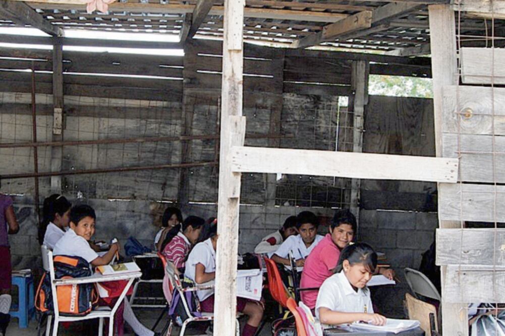 Carencias. Una quinta parte de los alumnos de educación básica enfrentan problemas de disponibilidad de infraestructura. (ARCHIVO EL UNIVERSAL)