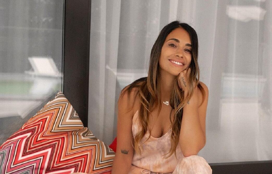 Antonela Roccuzzo se encuentra de vacaciones y derrocha estilo /Foto: https://www.instagram.com/antonelaroccuzzo/